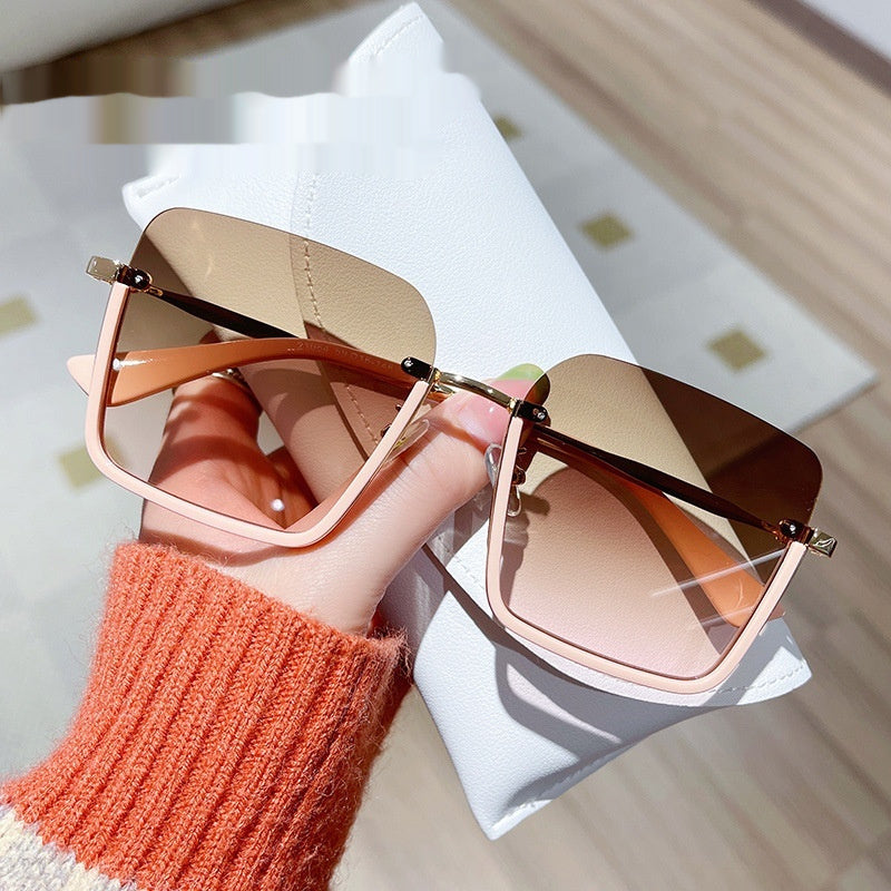 Oversized Square Sunglasses – UV400 Protection